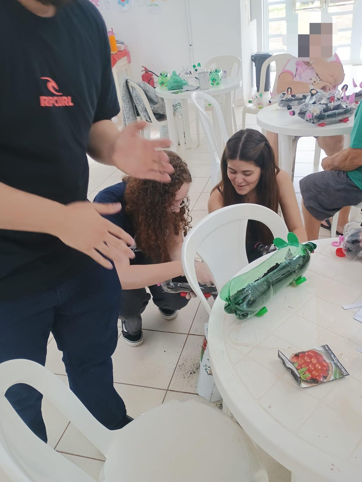 Mãos que Plantam, Memórias que Florescem